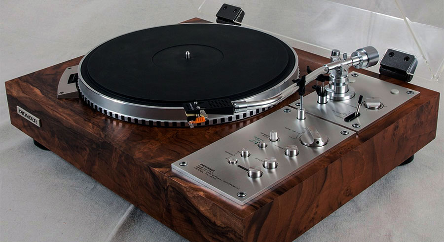 record player under 500